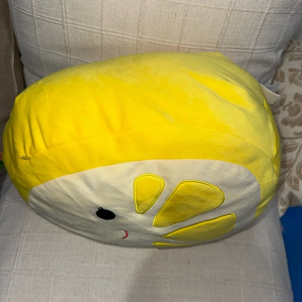 Leticia the Lemon Squishmallow